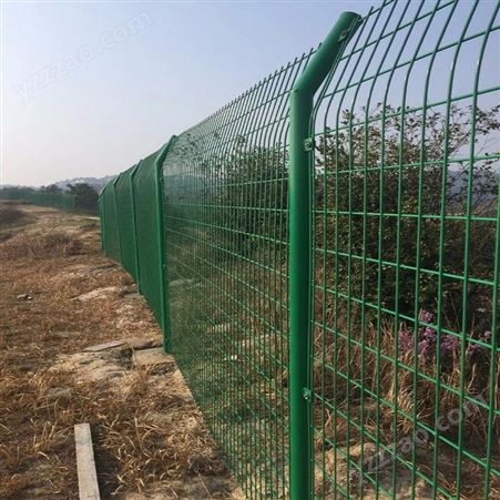 世腾边框护栏网景区公园围栏 养殖圈地果园隔离网