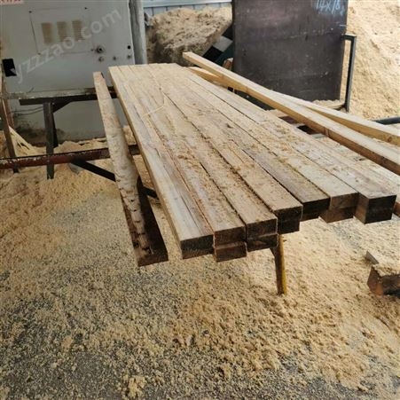 辐射松木方工程方木 松木木材工地用建筑材料 良美建材